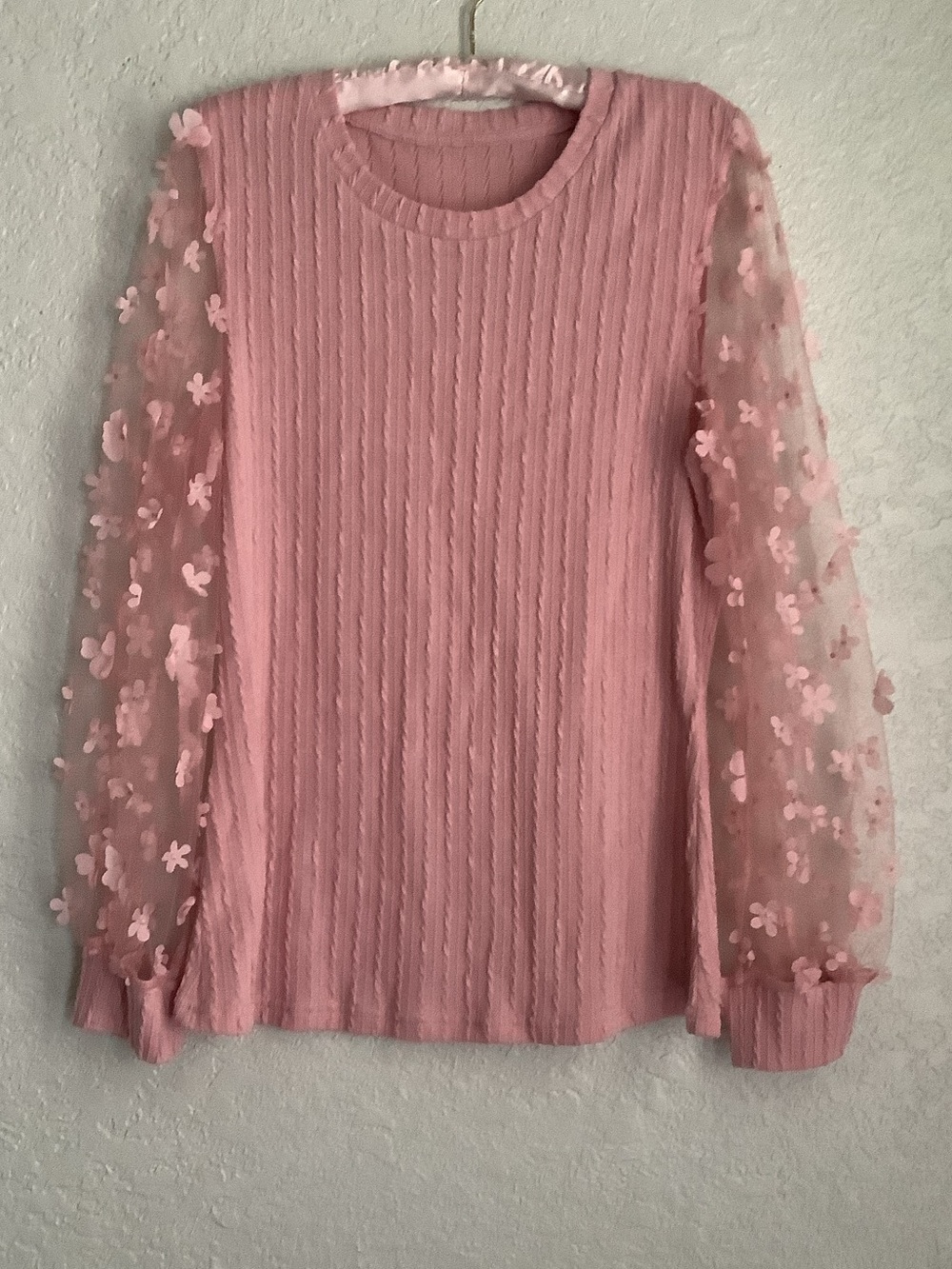 Pink Floral Appliqué Sleeve Knit Top